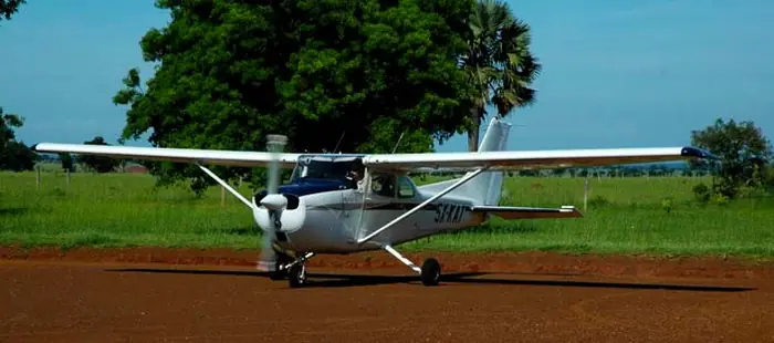 Fly-in wild game and gorilla safari